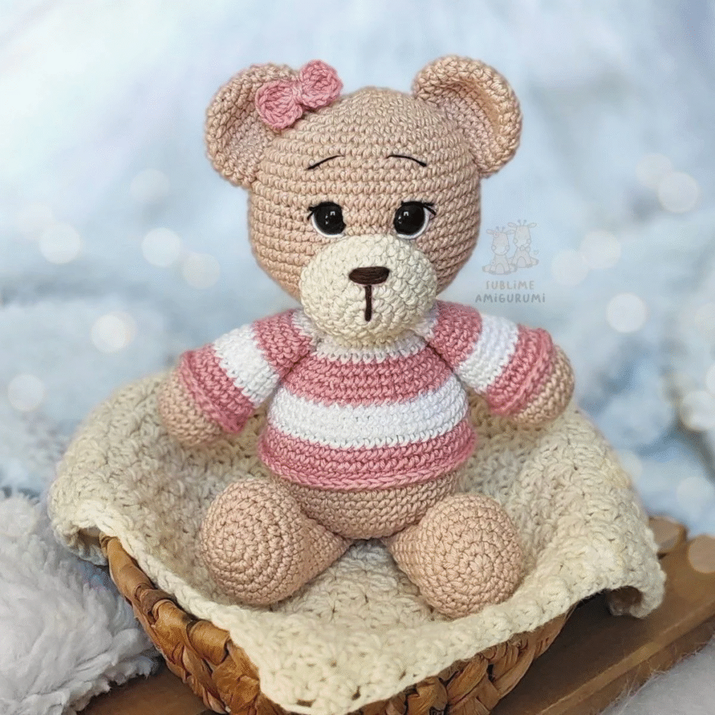 Amigurumi Ursinho de Pelúcia com Roupinha