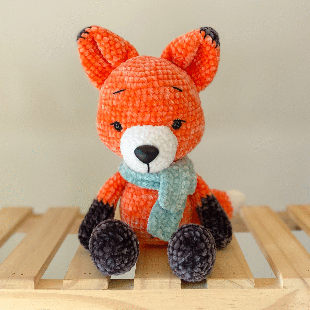 Amigurumi de Pelúcia Raposa Sonhadora